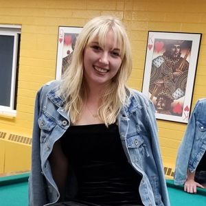 Meet your Posher, Courtney